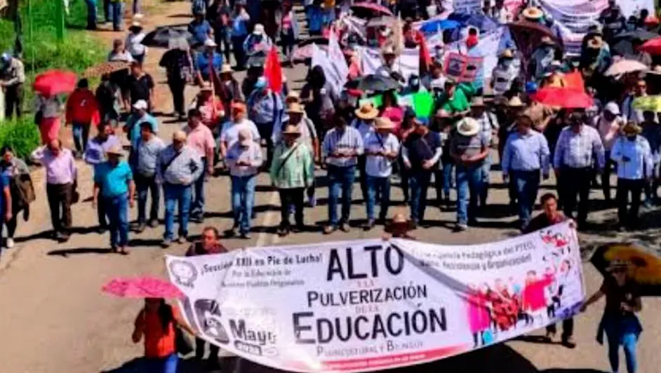 Marcha de la CNTE dejará sin clases a casi un millón de alumnos en Oaxaca