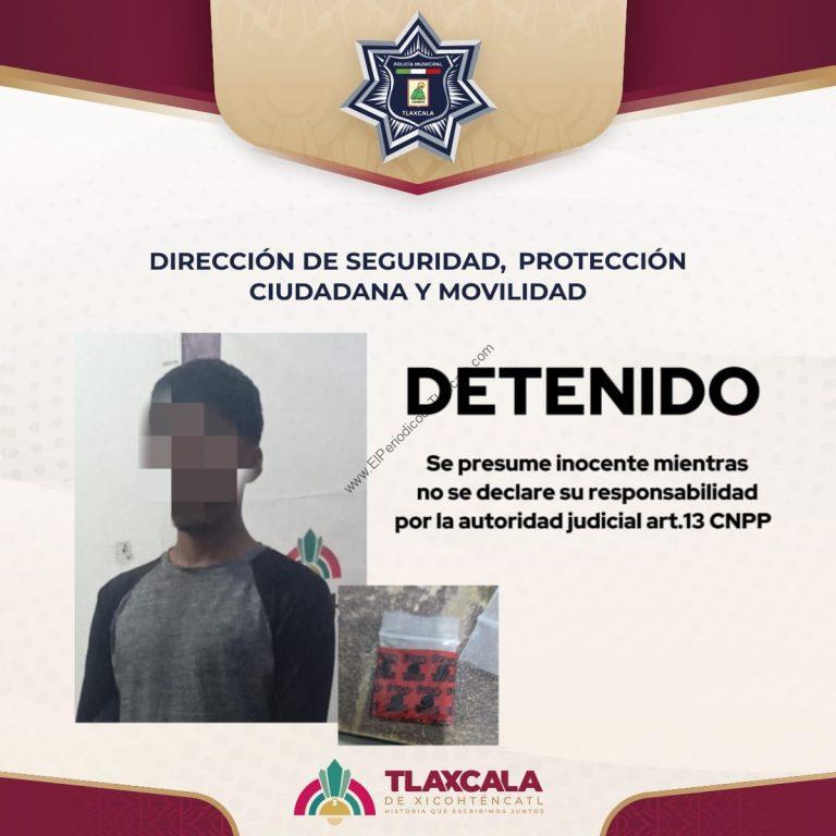 Policía municipal de Tlaxcala, detenimiento, imagen de un sospechoso, reporte de seguridad, autoridad policial, prevención del delito, imagen de una persona arrestada, información de seguridad pública, imagen institucional de Tlaxcala, medidas de protección ciudadana.