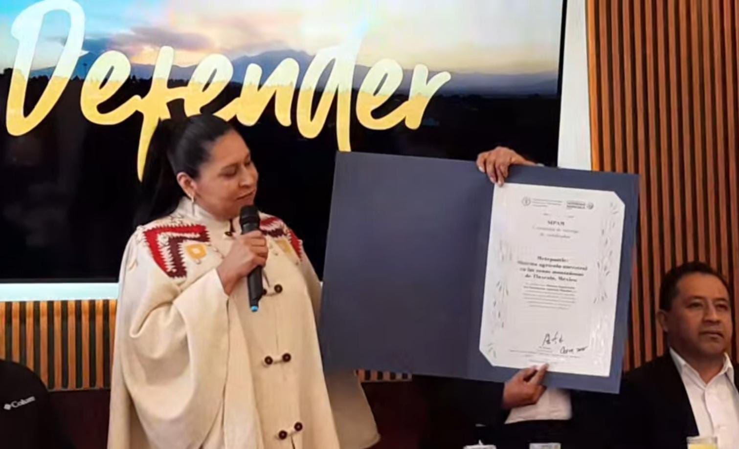 Senadora Ana Lilia Rivera reconoce labor de la prensa tlaxcalteca y ...