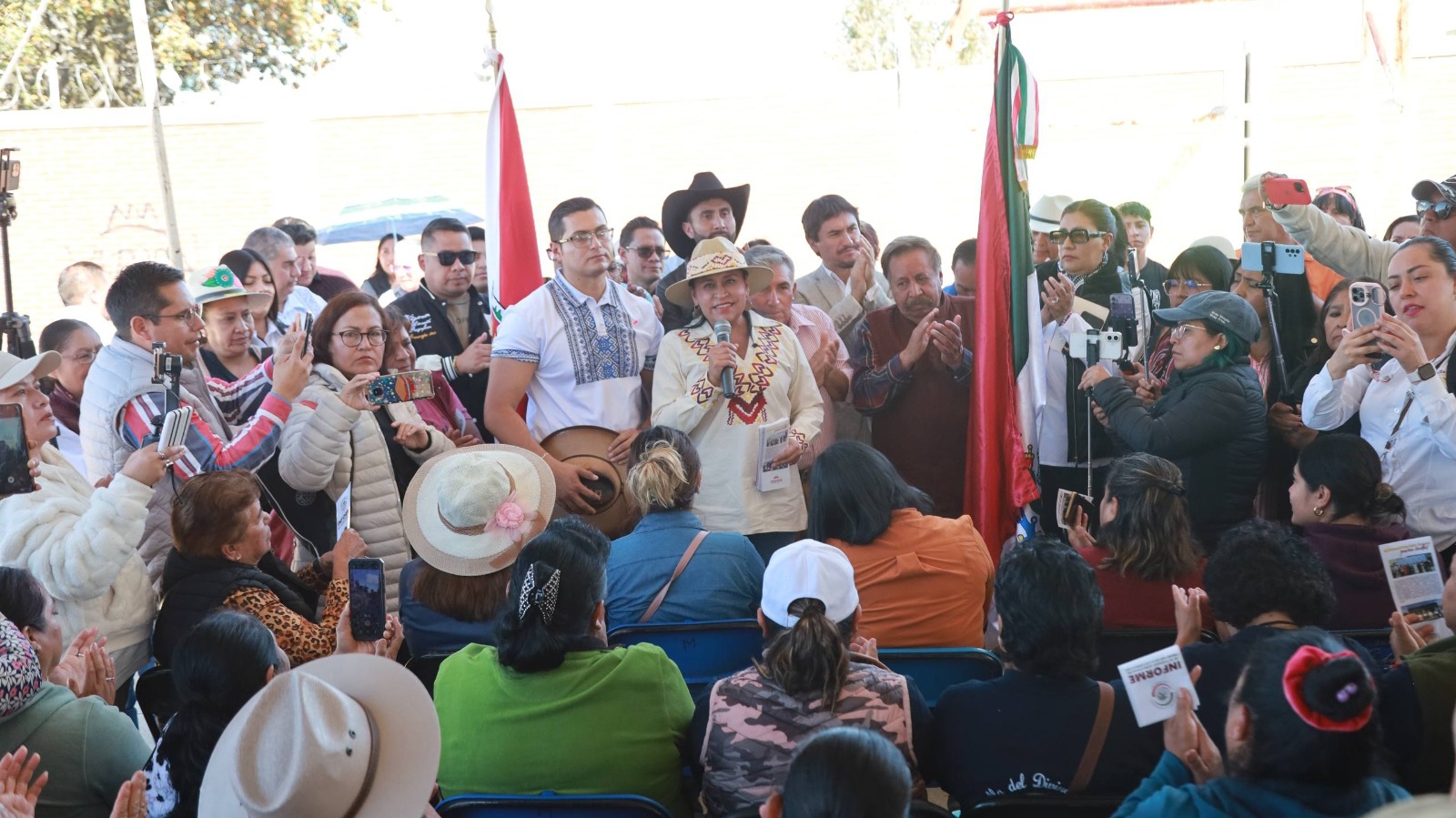En Primer Informe, llama Ana Lilia Rivera a la unidad en torno a Morena ...
