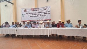 Participantes en el Primer Encuentro Nacional de Productores, Transportistas y Sociedades Diversas en Tlaxcala, abril 2026.