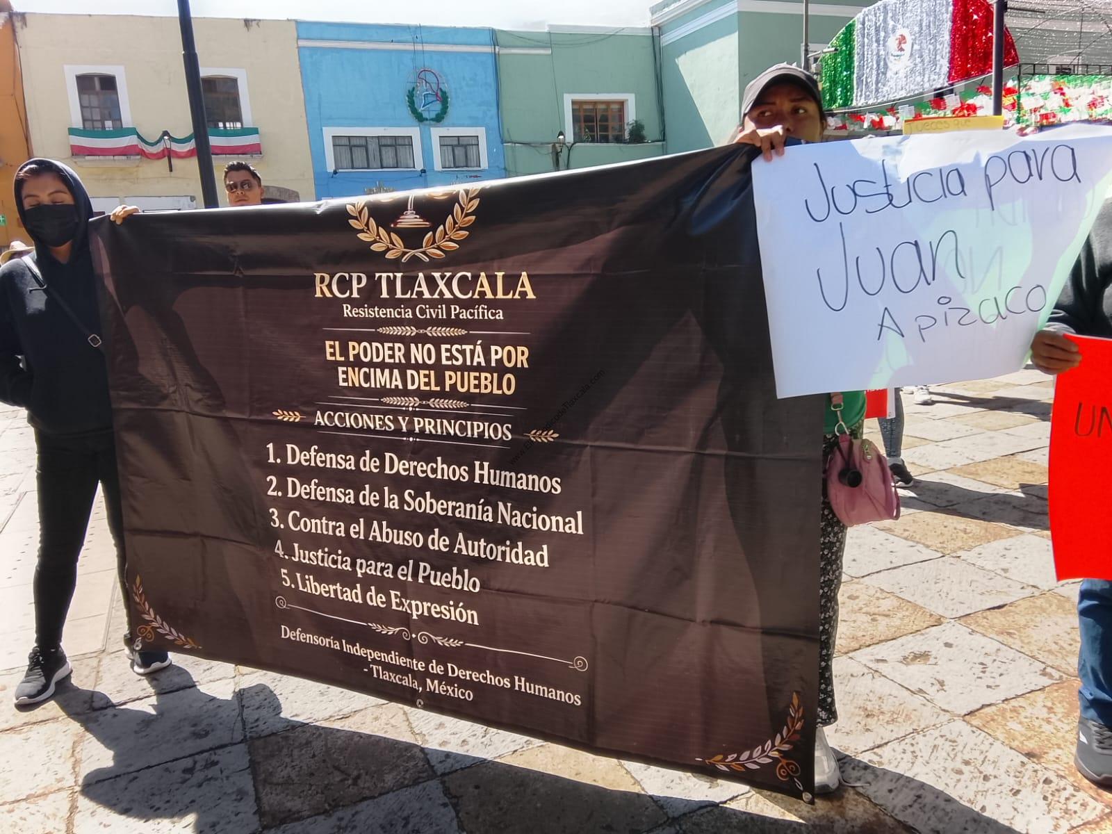 Marcha Resistencia Civil Pacífica en Tlaxcala; exigen destitución del director del Cereso